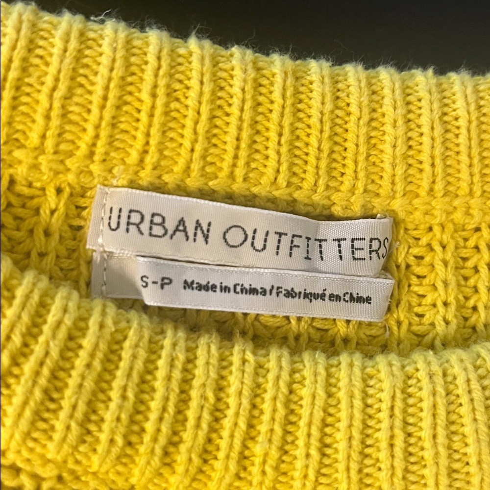 Urban Outfitters Yellow Knit Crewneck Sweater‎ Size S - Picture 4 of 6